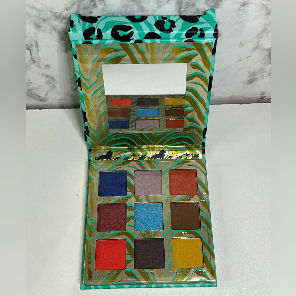 Makeup Revolution - Disney The Lion King Eyeshadow Palette